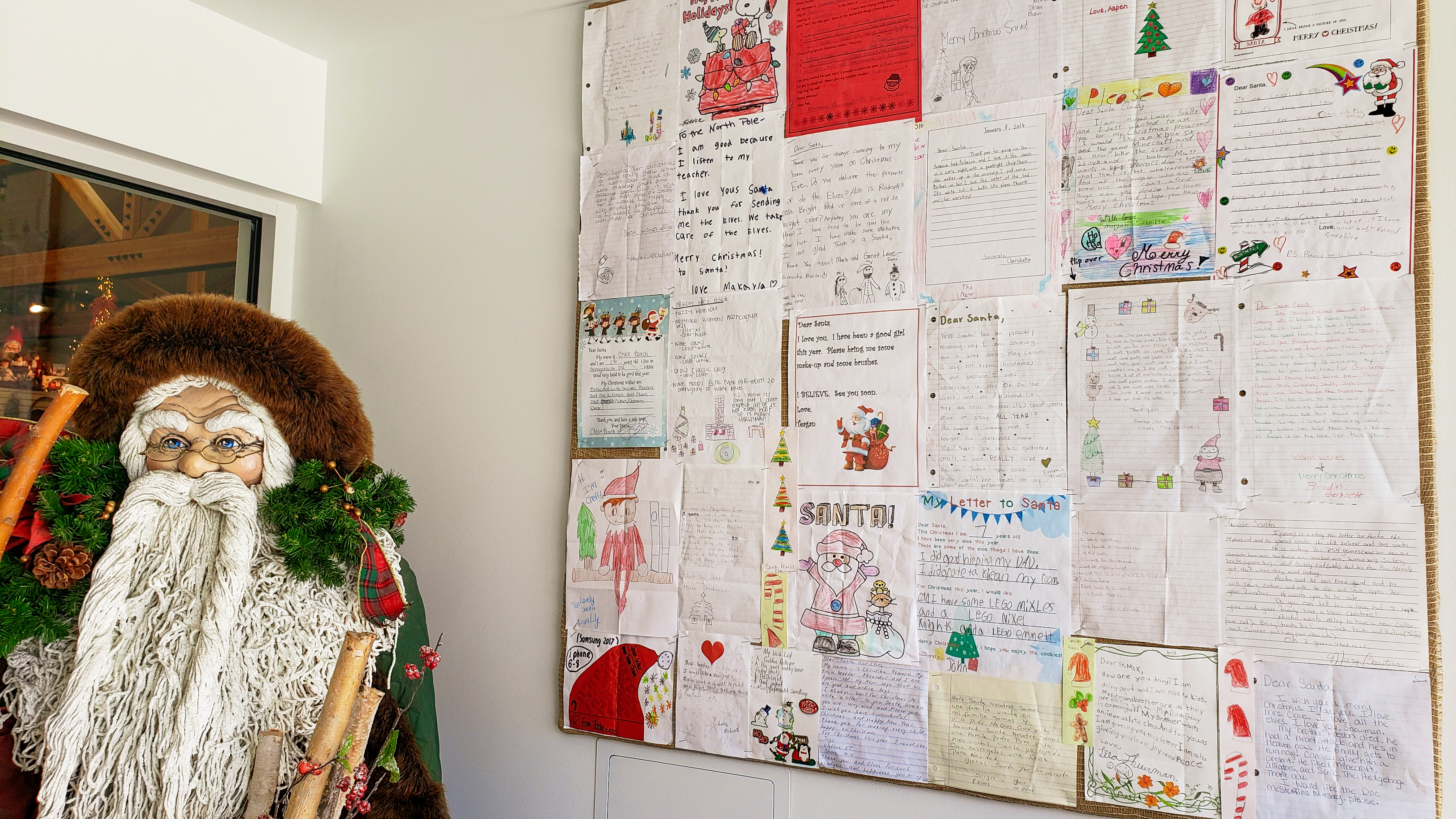 Letters from children to Santa